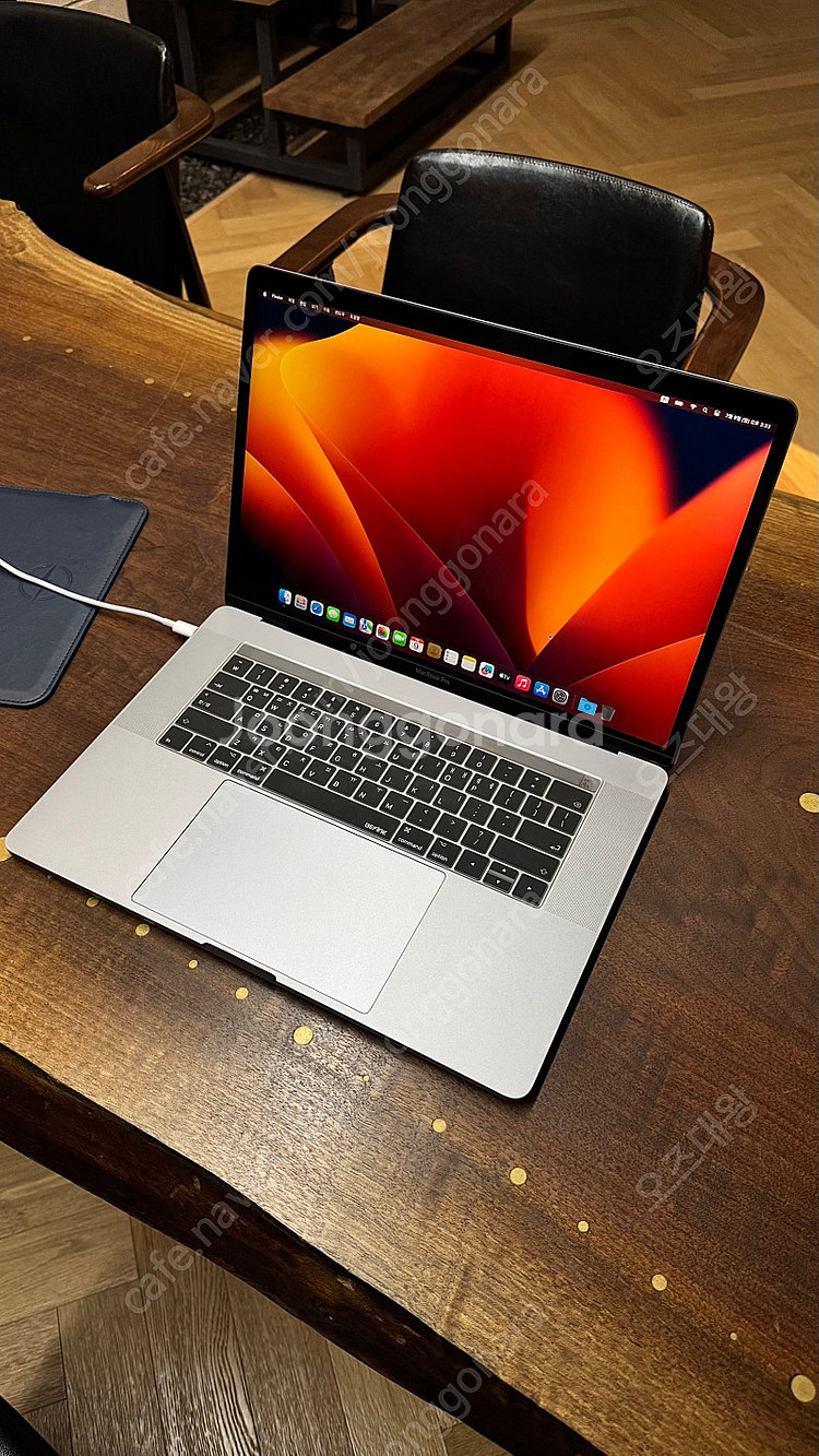맥북터치바 2017 late 15인 i7 512GB--1