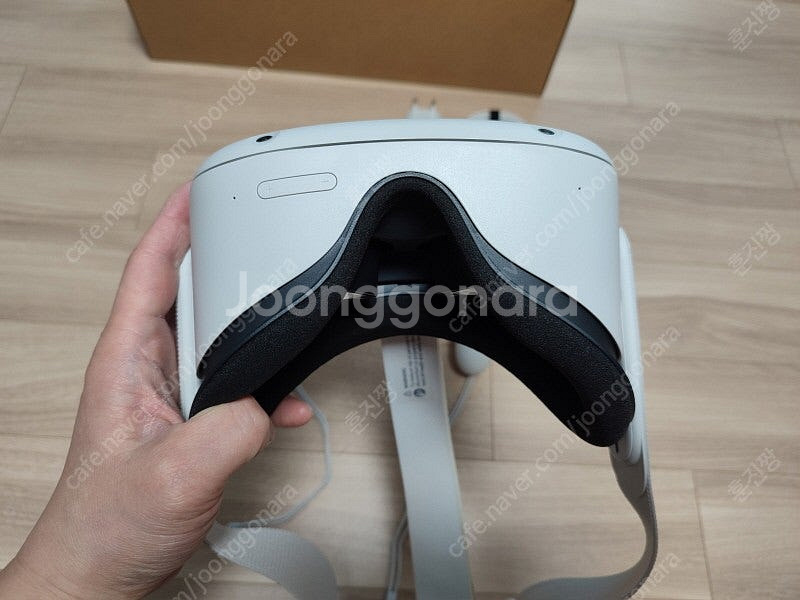 오큘러스 메타 퀘스트2 64G + 인기유료게임 11개 ...--3