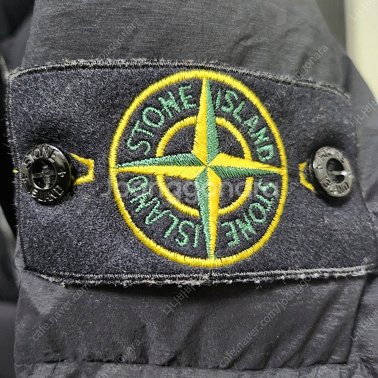 스톤아일랜드 심리스 터널 나일론 패딩 판매합니다--1