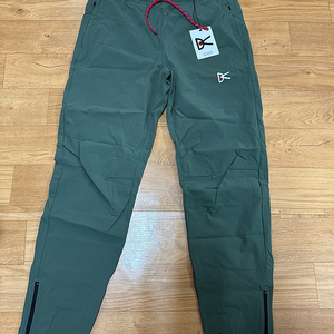 디스트릭트 비전 district vision zanzie trackpants sage M