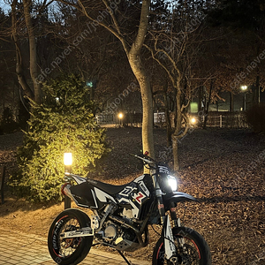 스즈키 drz400sm 모타드 08년식