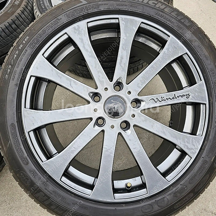 Bmw f10 5시리즈용 윈드래그 18인치 역조휠타이어셋 팝니다.--1