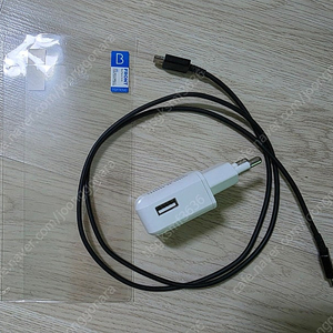 스마트폰 15W USB 포트 충전기, C TO C 타입 케이블, 갤럭시S25 울트라 보호필름 판매