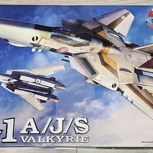 새제품 하세가와 (Hasegawa) 1/72 초시공요새 마크로스 (MACROSS) 발키리 (VALKYRIE) VF-1A/J/S 판매합니다.