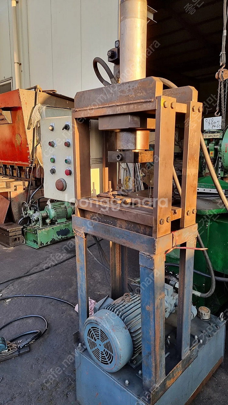 10톤 유압프레스--1