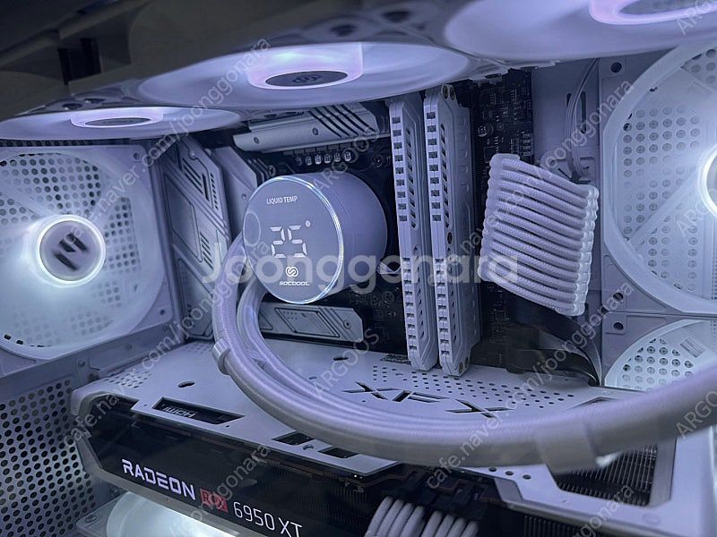 인텔 i7 14700k 컴퓨터 본체 팝니다 화이트--3