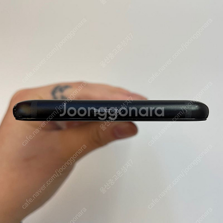 02561 갤럭시진 (A605) 블랙 32GB 판매합니...--3