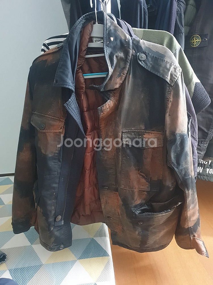 스톤아일랜드 단추삽니다--5