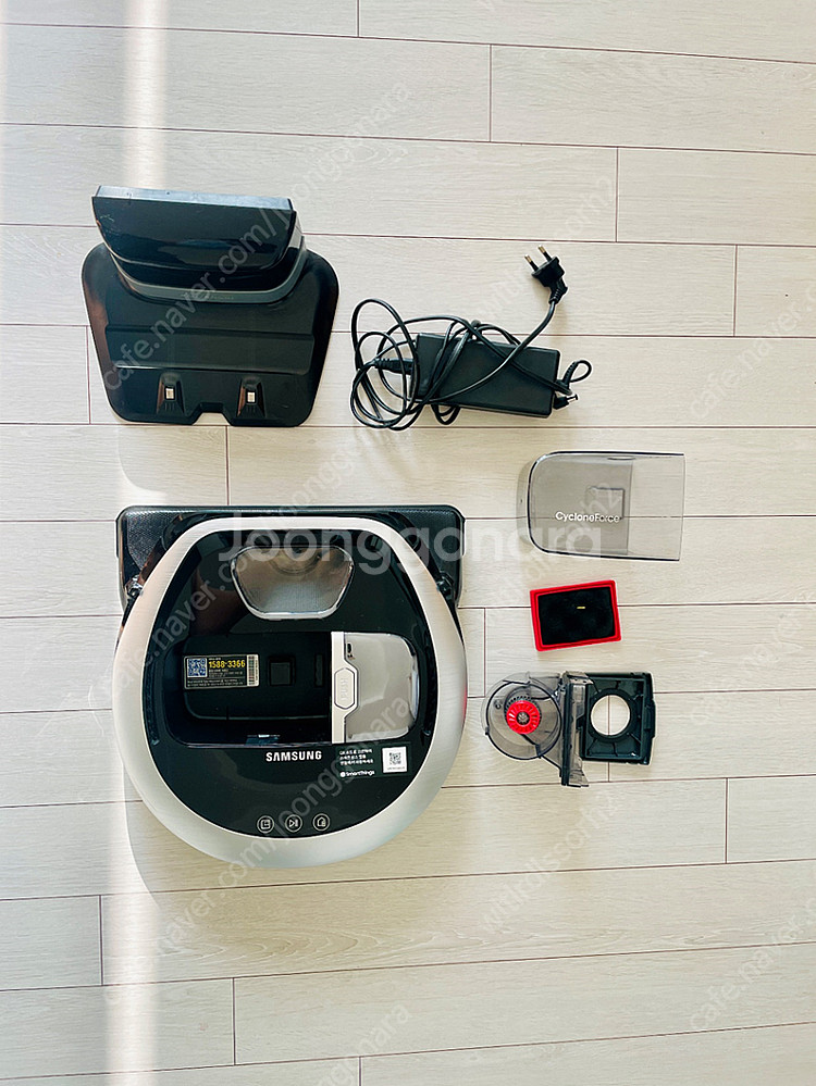 삼성 로봇청소기 (파워봇​ VR20R7250WC) 팝니...--0
