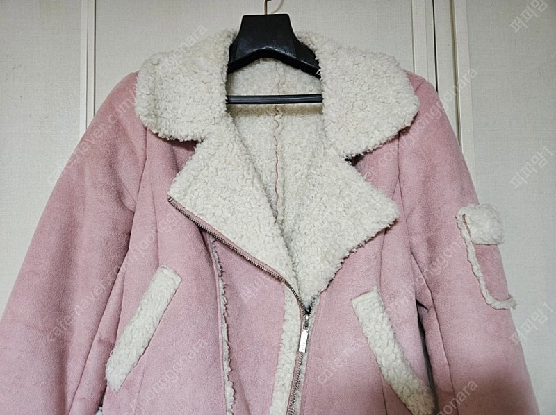 정품) 숲 핑크 양털 무스탕 판매합니다 이미지