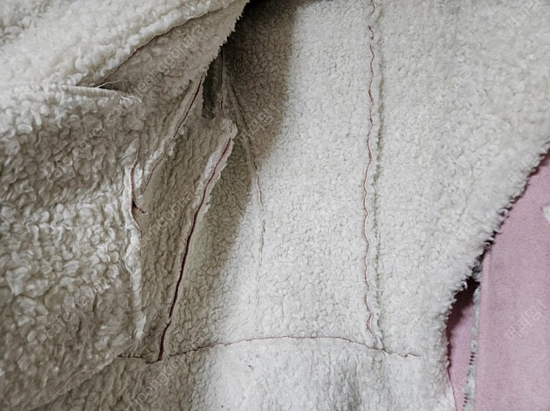 정품) 숲 핑크 양털 무스탕 판매합니다 이미지