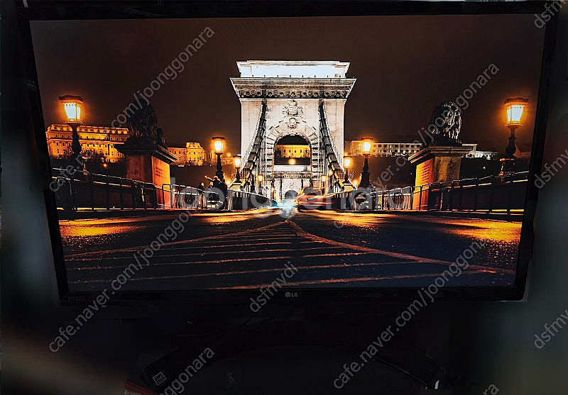LG 24인치 LED 모니터 24MP58VQ 팝니다--0