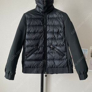 (정품)몽클레어(Moncler) 봄버 패딩 쉐티프(Chetif) 블랙컬러 사이즈3