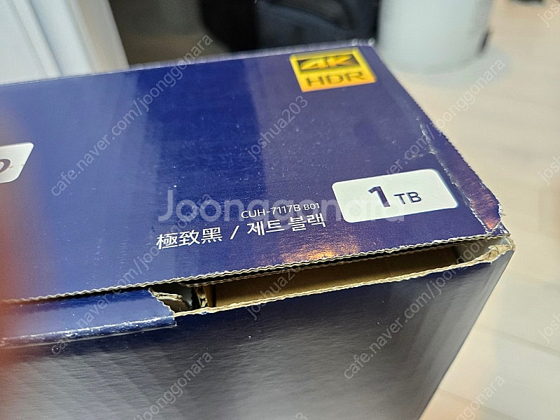 PS4 Pro CUH-7117B 1TB 제트블랙 풀박스--2