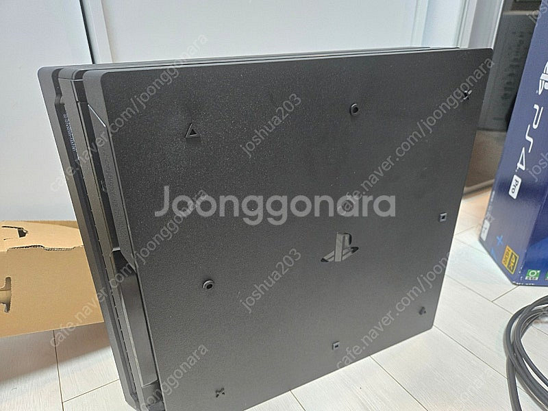 PS4 Pro CUH-7117B 1TB 제트블랙 풀박스--4