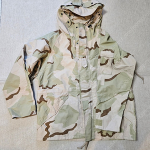 USGI Cold Wet Weather Gen 1 ECWCS DESERT Goretex Parka Jacket