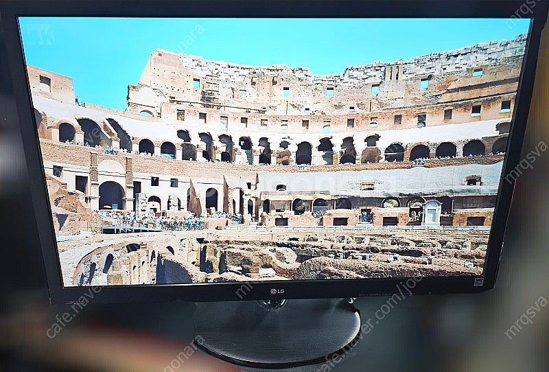 LG 27인치 LED 모니터 27MP38VQ 팝니다--1