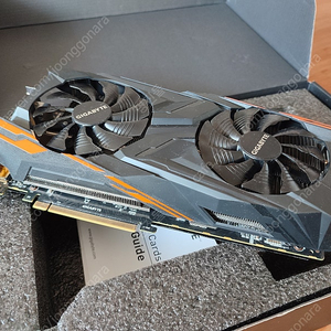 기가바이트 RX VEGA56 OC 8G 판매합니다.