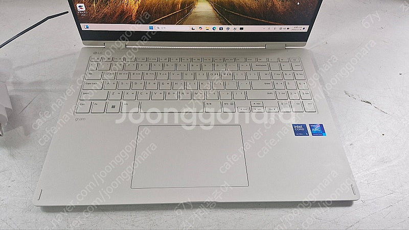 LG그램 16TD90SP-KX56K 360도 회전 가능...--4