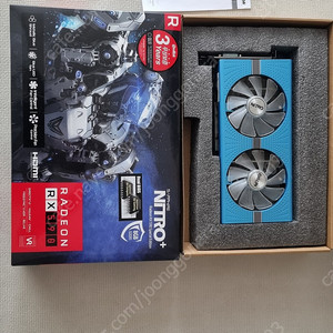 라데온 RX590 니트로 플러스 스페셜 에디션 판매합니다.