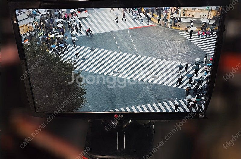 LG 22인치 LED 모니터 22MP55HQ 팝니다--0