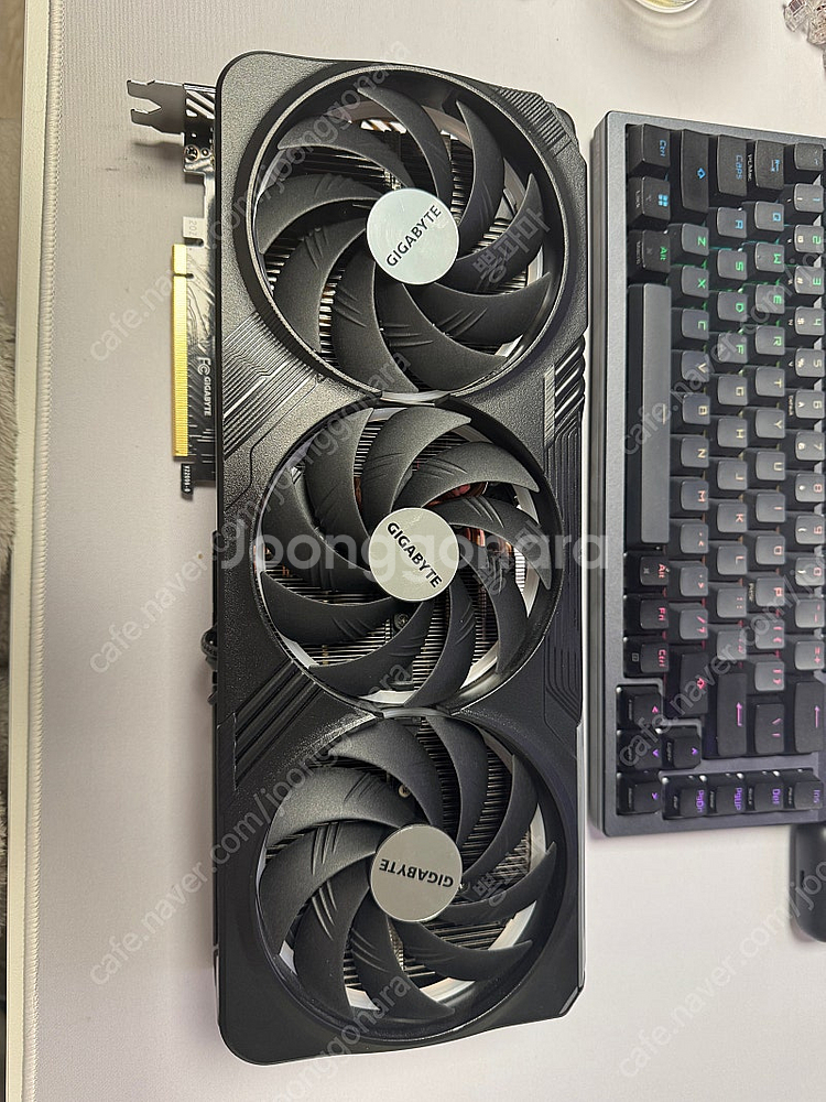 기가바이트 RTX 4090 GAMING OC 피씨디렉트...--2