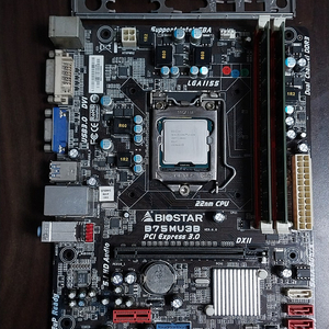 i5 3570 + B75 + 4기가 램 2개 + 600w 파워