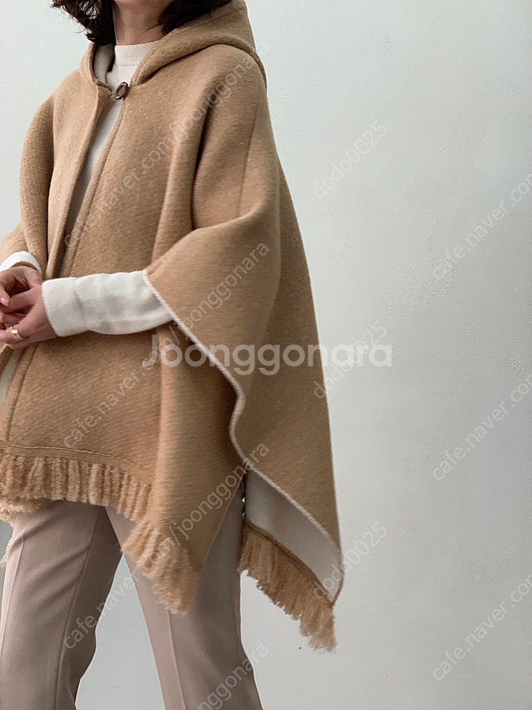 제평 고퀄리티 베내티 팬D판쵸 새제품 팬디망또 펜디 케...--2