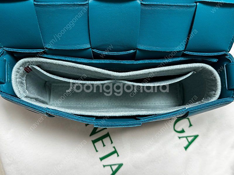보테가베네타 카세트백 블레스터--4