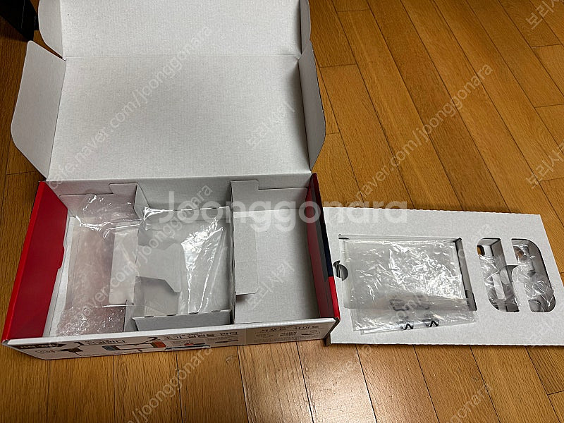 닌텐도 스위치 배터리 개선 팝니다(풀박스)--4