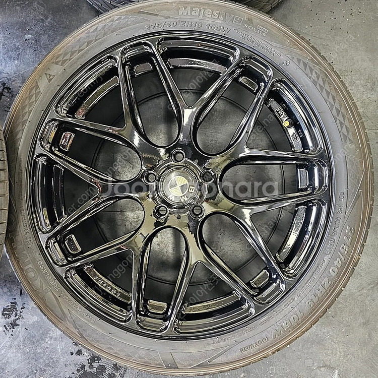 BMW7시리즈 F01 19인치 블랙유광 휠타이어셋. 7...--4