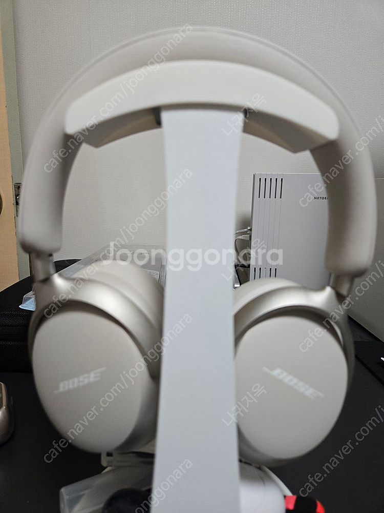 BOSE QC ULTRA 화이트 스모크 (리퍼 새제품)--2