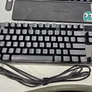 스틸시리즈 APEX PRO TKL 무선 키보드 (동글X)