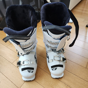 2024 노르디카 부츠