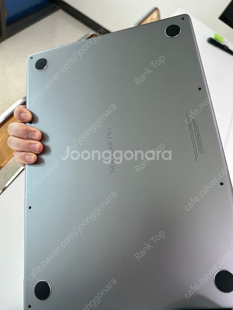맥북프로 16인치 M1max 팝니다. 32코어 gpu ...--7