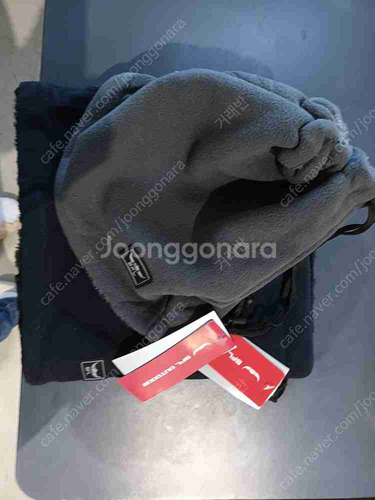 버팔로 겨울 방한 넥워머 네이비 색상 택비 포함가격이에...--2
