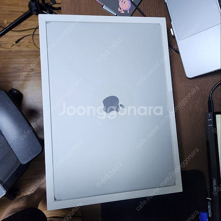 맥북 M1 프로 16인치 실버 512/16GB A급--2