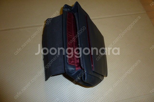 샘소나이트 RED 가죽 백팩--4