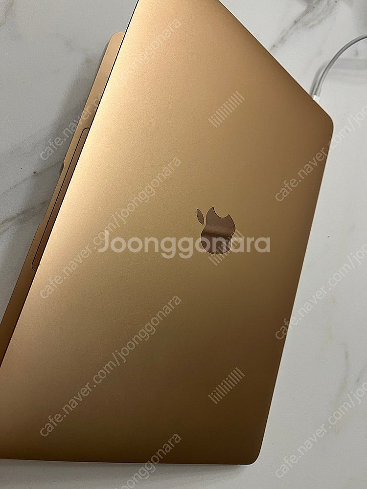 맥북에어 M1 골드 1TB (8GB) 상태최상 배터리효...--1