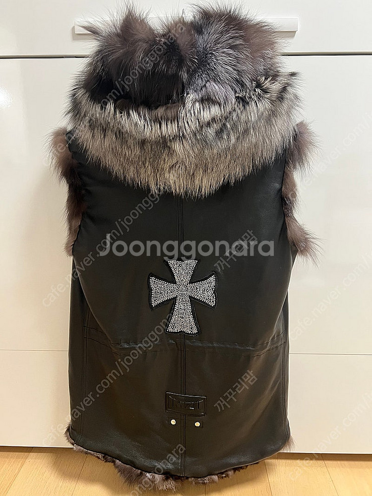 임주 imzu 실버폭스 스왈로브십자장식 가죽베스트 새상...--3