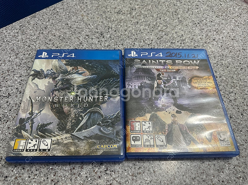 PS4 플스4 펌웨어 9.00 팝니다 게임2개 포함--5
