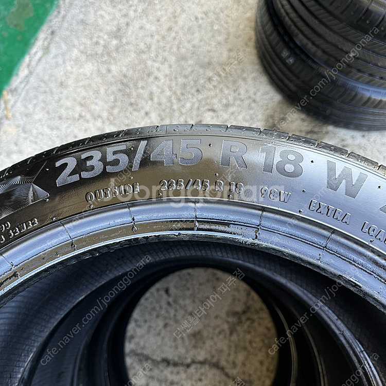 렉서스 ES300H 중고타이어 235 45 18 컨티넨...--2