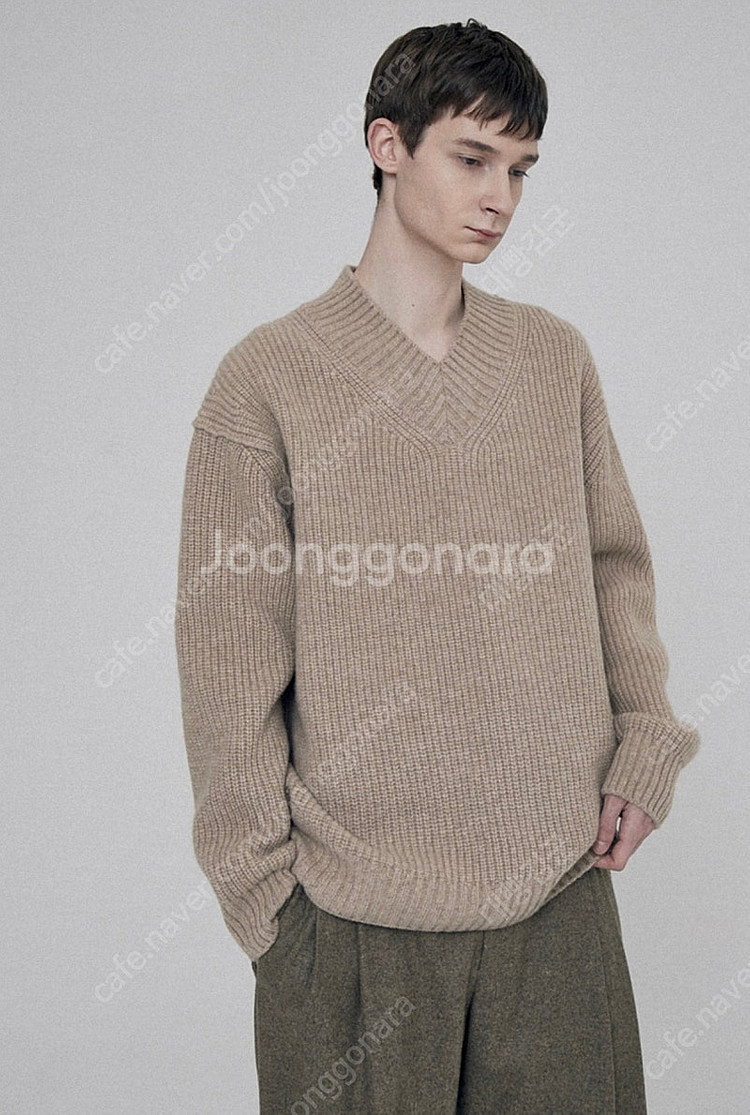 타임옴므 21FW 캐시미어블렌드 베이지 브이넥니트 10...--0
