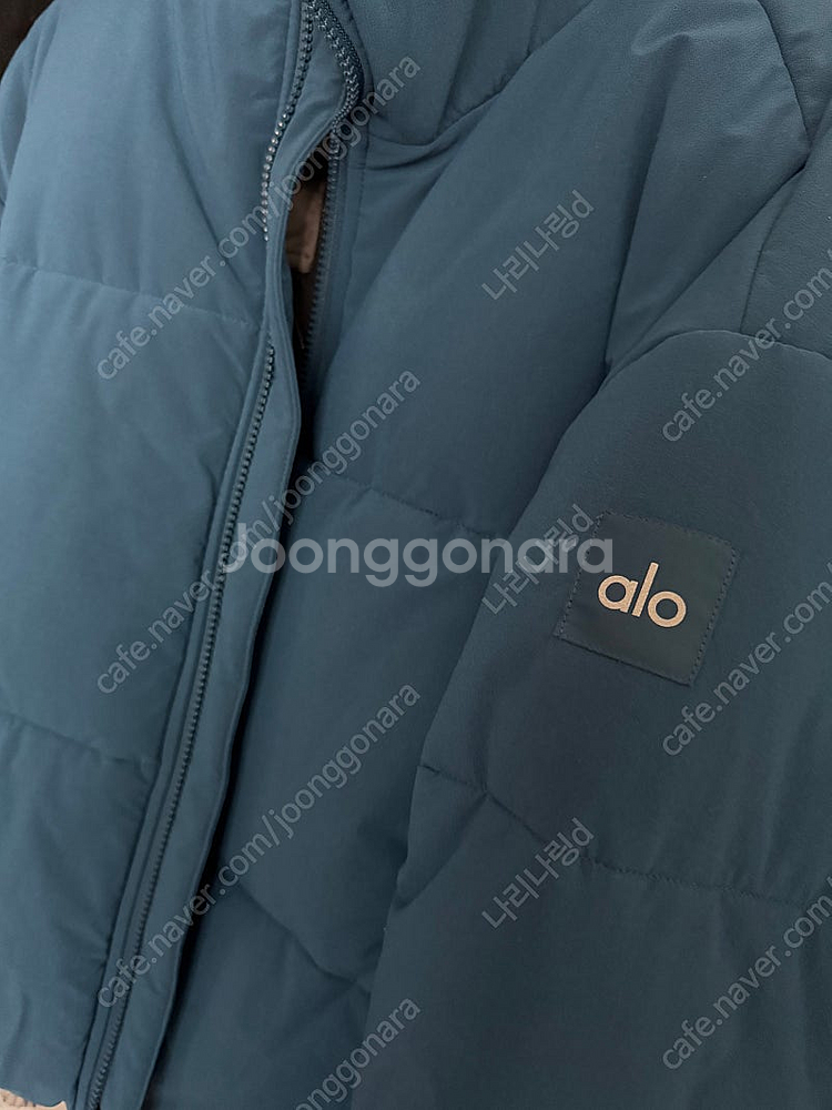 새상품급 알로요가 패딩 S 사이즈--2