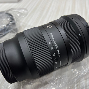 새상품급 시그마16-28 f2.8 DG DN (소니마운트) 80만