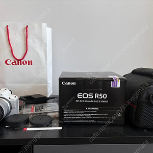 캐논 EOS R50 화이트 팝니다