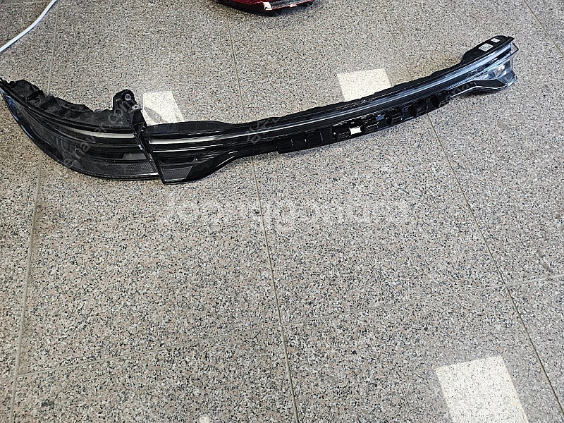 파나메라 971 후기형 중고 스모크 운전석후미등, 트렁...--0