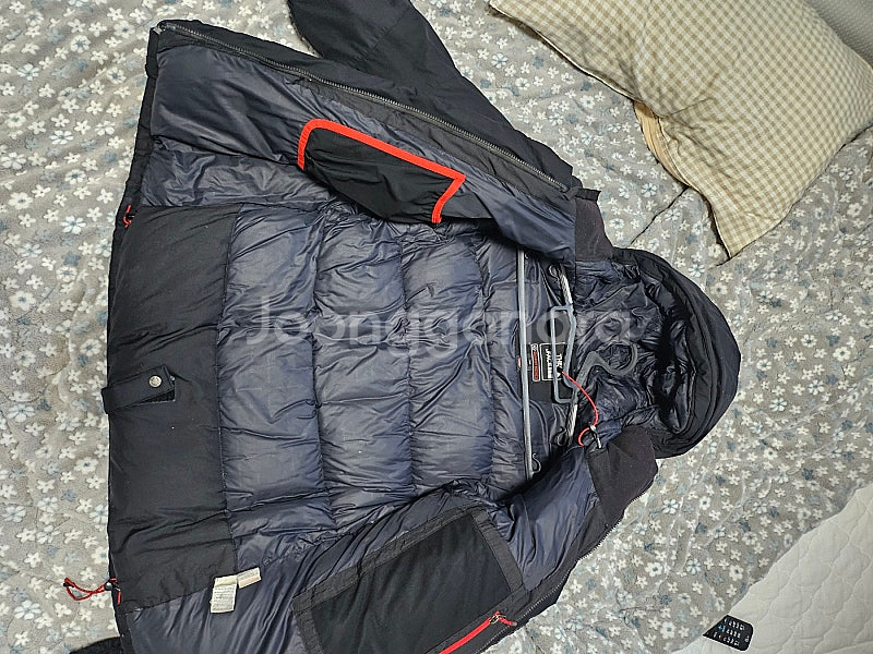 노스페이스히말라야패딩 블랙90싸게팔아요 가격내려요--1