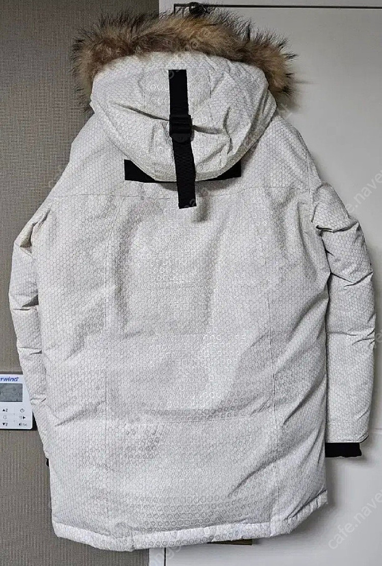 코오롱 안타티카 태양의후예 리미티드 에디션 100사이즈 급처 (송중기 안타티카 한정판)--3