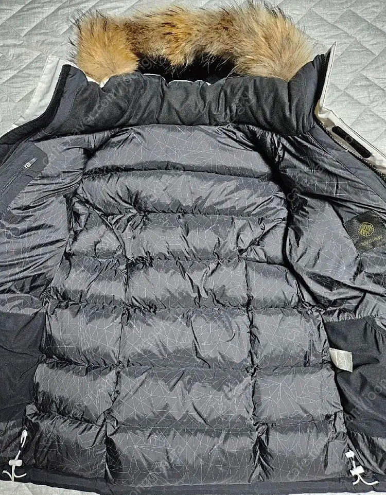 코오롱 안타티카 태양의후예 리미티드 에디션 100사이즈 급처 (송중기 안타티카 한정판)--6